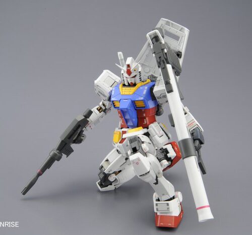 Alternative view of BANDAI GUNDAM MASTER GRADE MG 1/100 GUNDAM RX-78-2 VER 3.0