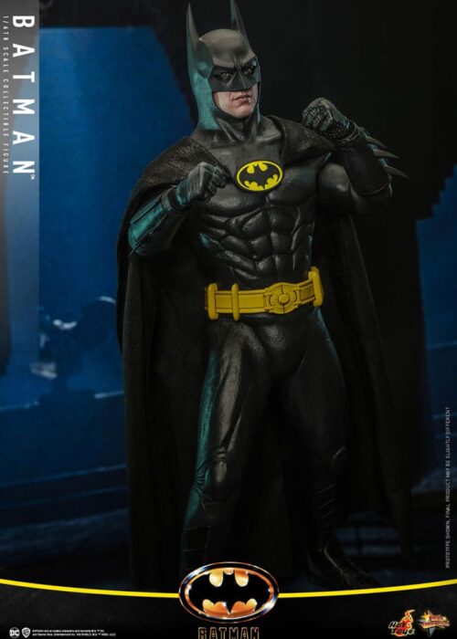 Alternative view of HOT TOYS Batman (1989) Movie Masterpiece Action Figure 1/6 Batman 30 cm