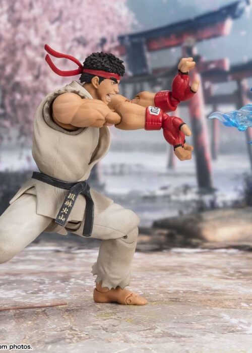 Alternative view of BANDAI S.H.Figuarts Street Fighter Ryu Outfit 2 SHF