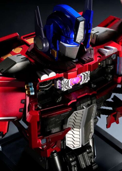 Alternative view of SENTINEL Transformers Bust Generation Optimus Prime Mechanic Bust