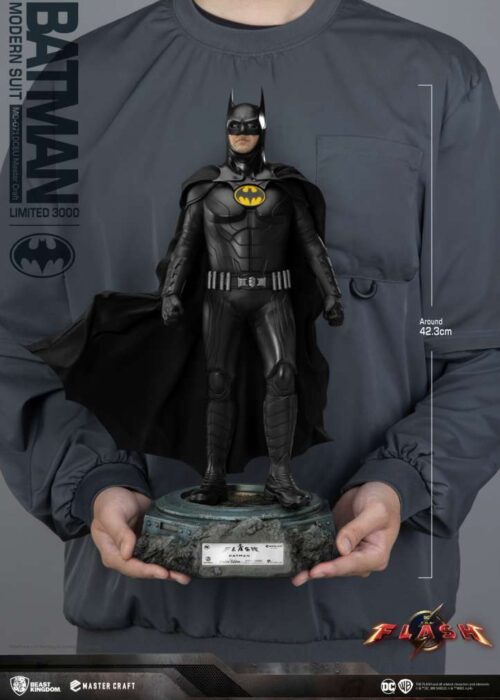 Alternative view of BEAST KINGDOM Batman Modern Suit Master Craft Statue