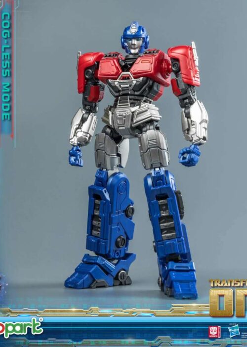 Alternative view of YOLOPARK Transformers One Orion Pax AMK Cog-Less Model Kit