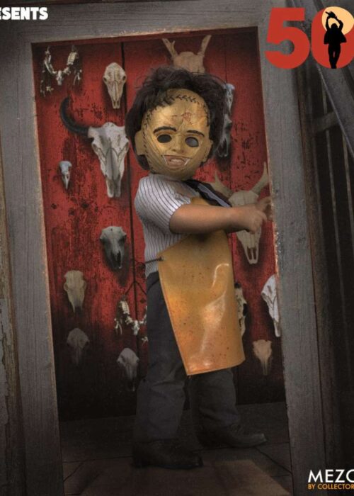 Alternative view of MEZCO TOYS Texas Chainsaw Massacre 1974 Leatherface LDD DLX AF