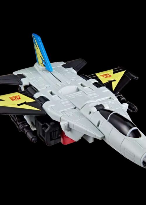 Alternative view of HASBRO Transformers Generation Age of The Primes Aerialbot Skydive action figure