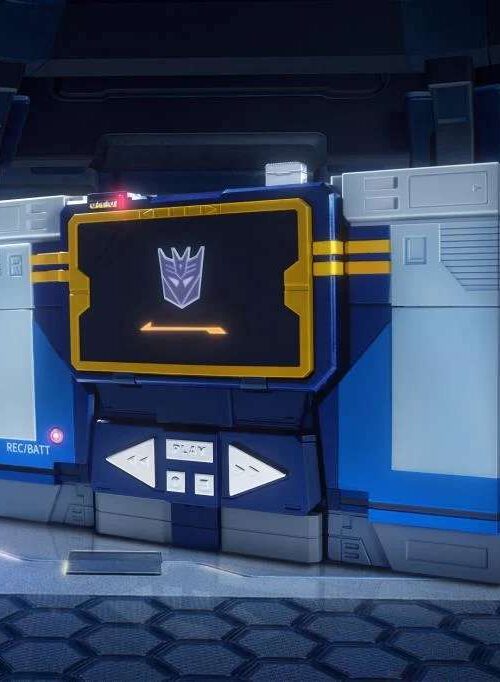 Alternative view of ROBOSEN Transformers Soundwave Flagship Robosen Figure