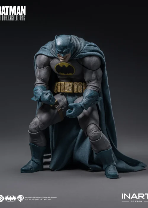 INART Batman The Dark Knight Returns Blue Suit 1/12 Action Figure - immagine 4