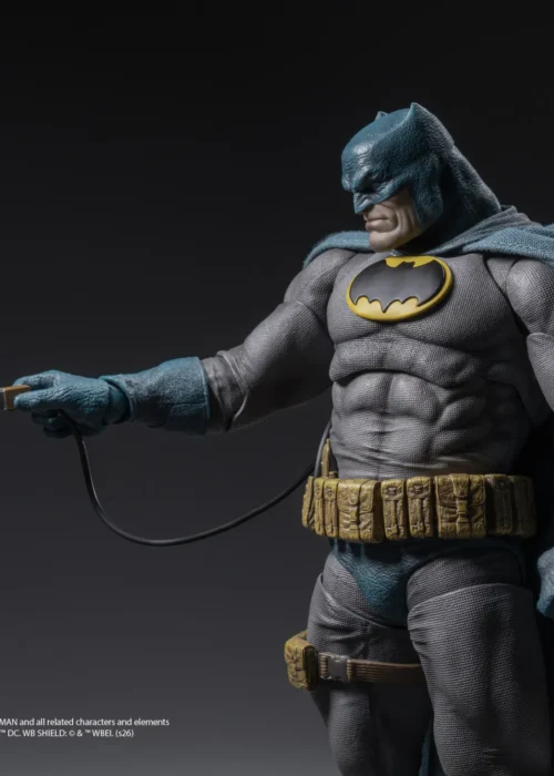 INART Batman The Dark Knight Returns Blue Suit 1/12 Action Figure - immagine 9